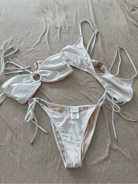 White Ring-Detail Tie Bikini Set